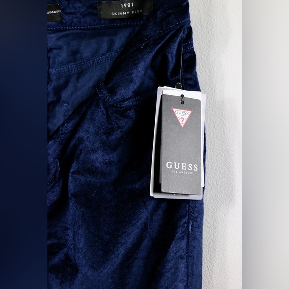 Guess 1981 Skinny High-Rise Velvet Pants Women’s Size 26 Navy Blue NWT - Picture 7 of 9